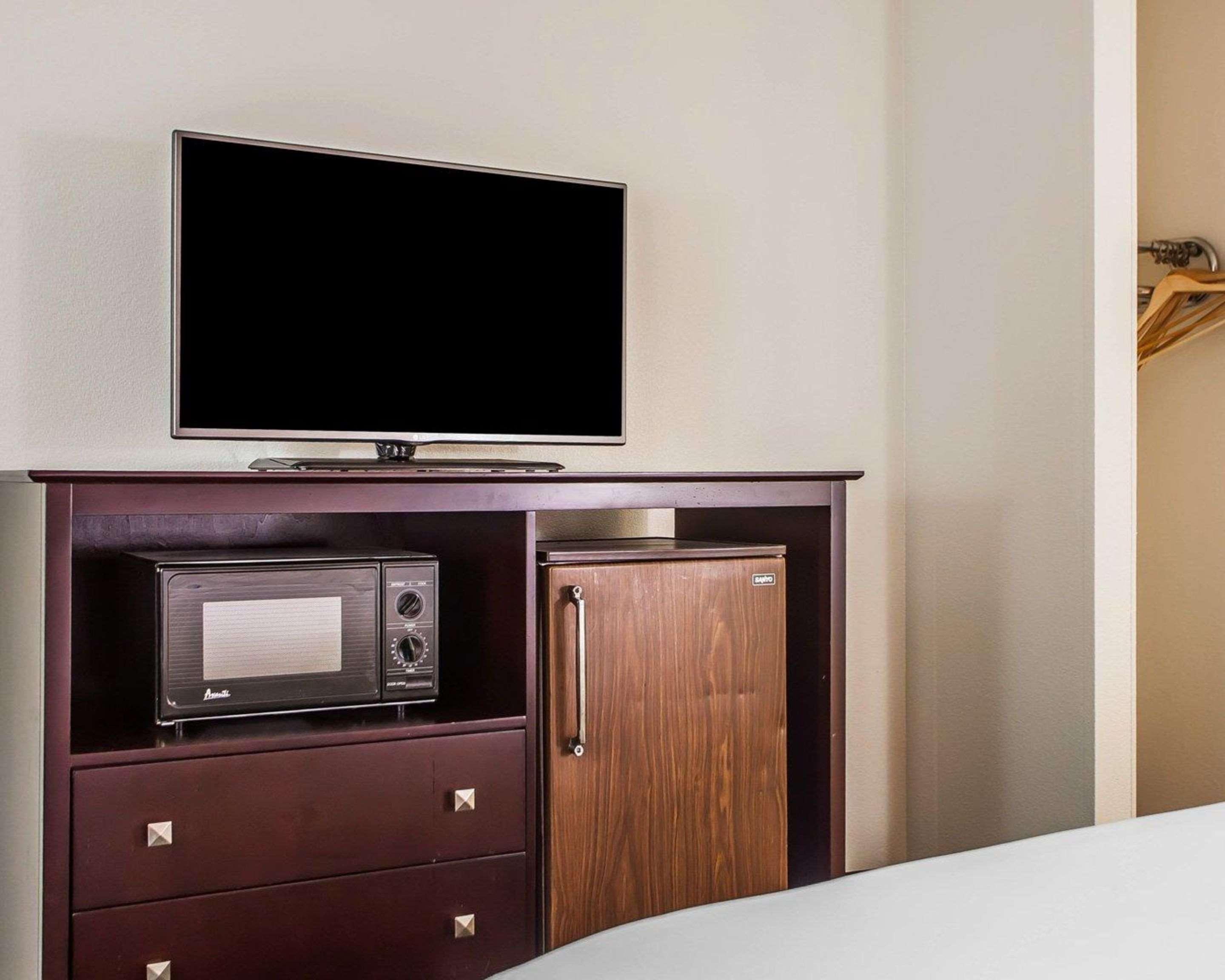 Comfort Inn & Suites Wyomissing-Reading エクステリア 写真