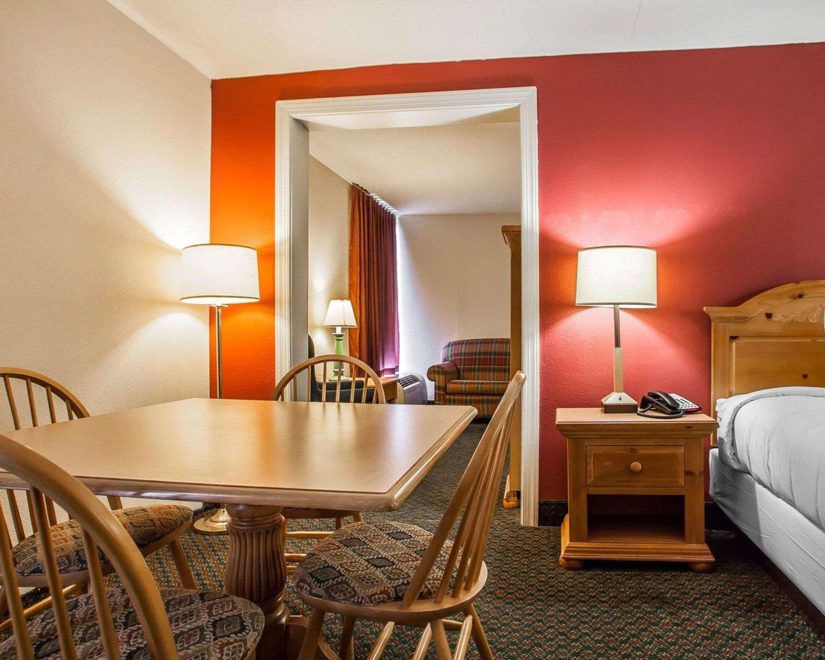 Comfort Inn & Suites Wyomissing-Reading エクステリア 写真