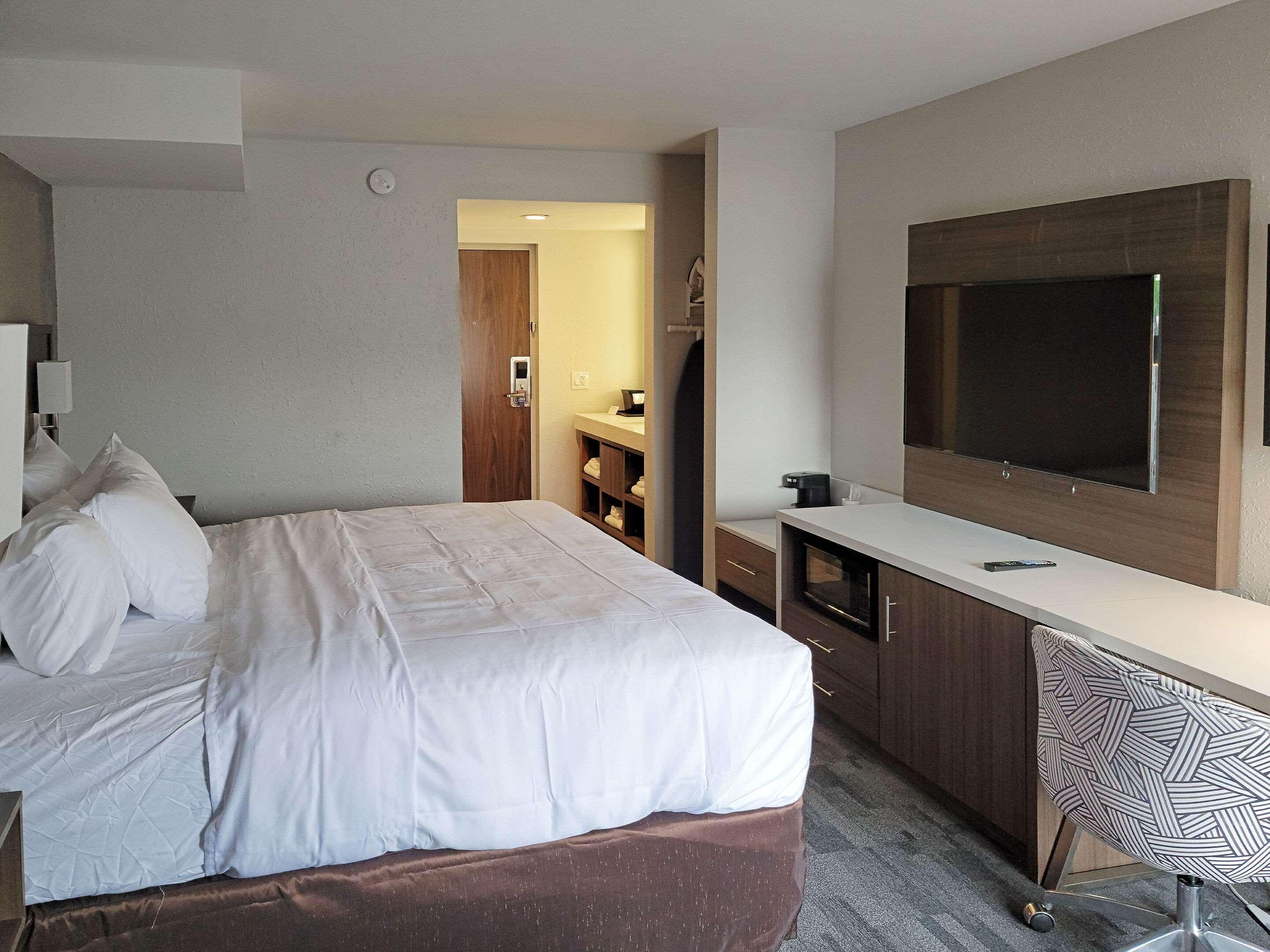 Comfort Inn & Suites Wyomissing-Reading エクステリア 写真