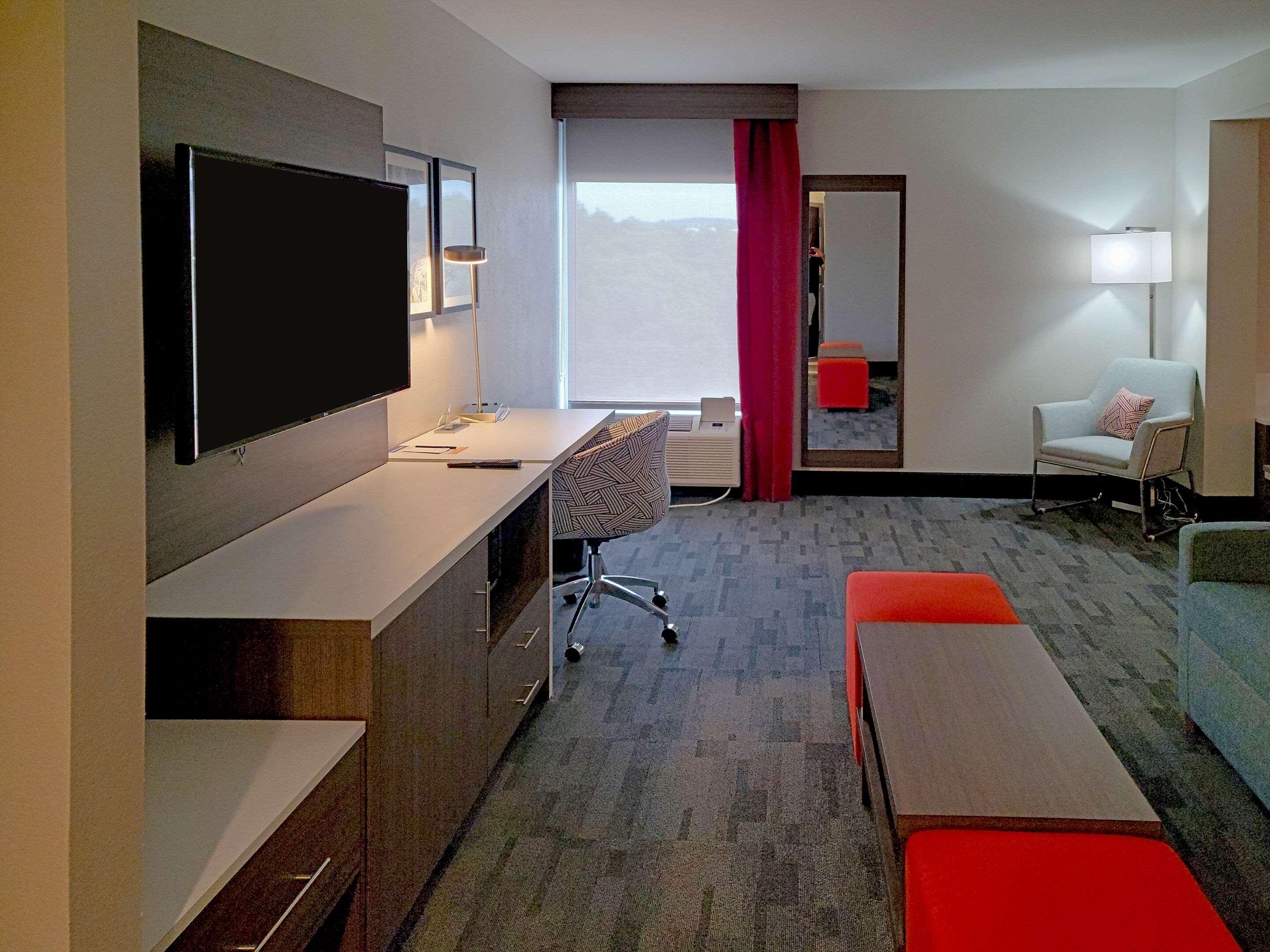 Comfort Inn & Suites Wyomissing-Reading エクステリア 写真