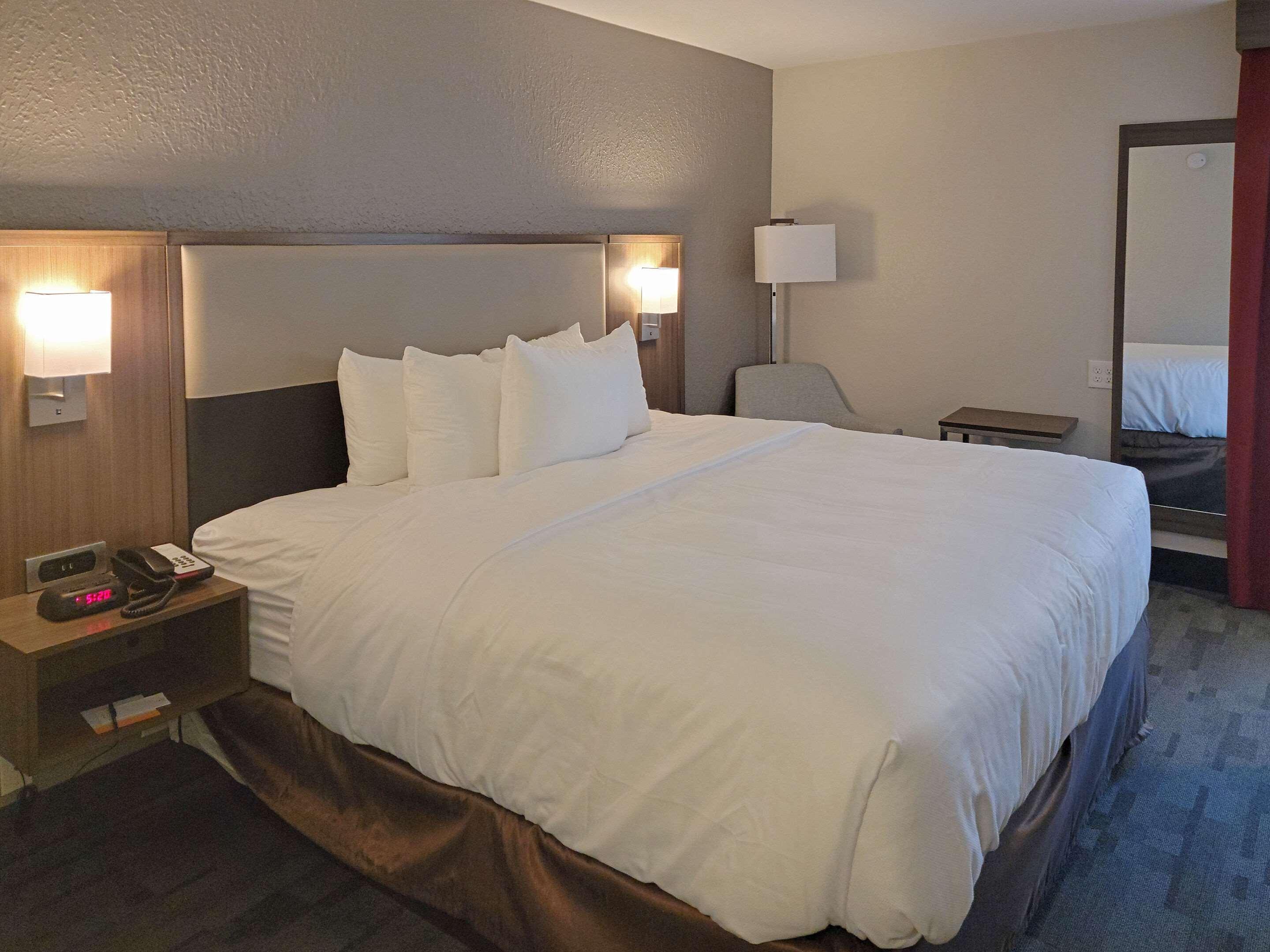 Comfort Inn & Suites Wyomissing-Reading エクステリア 写真