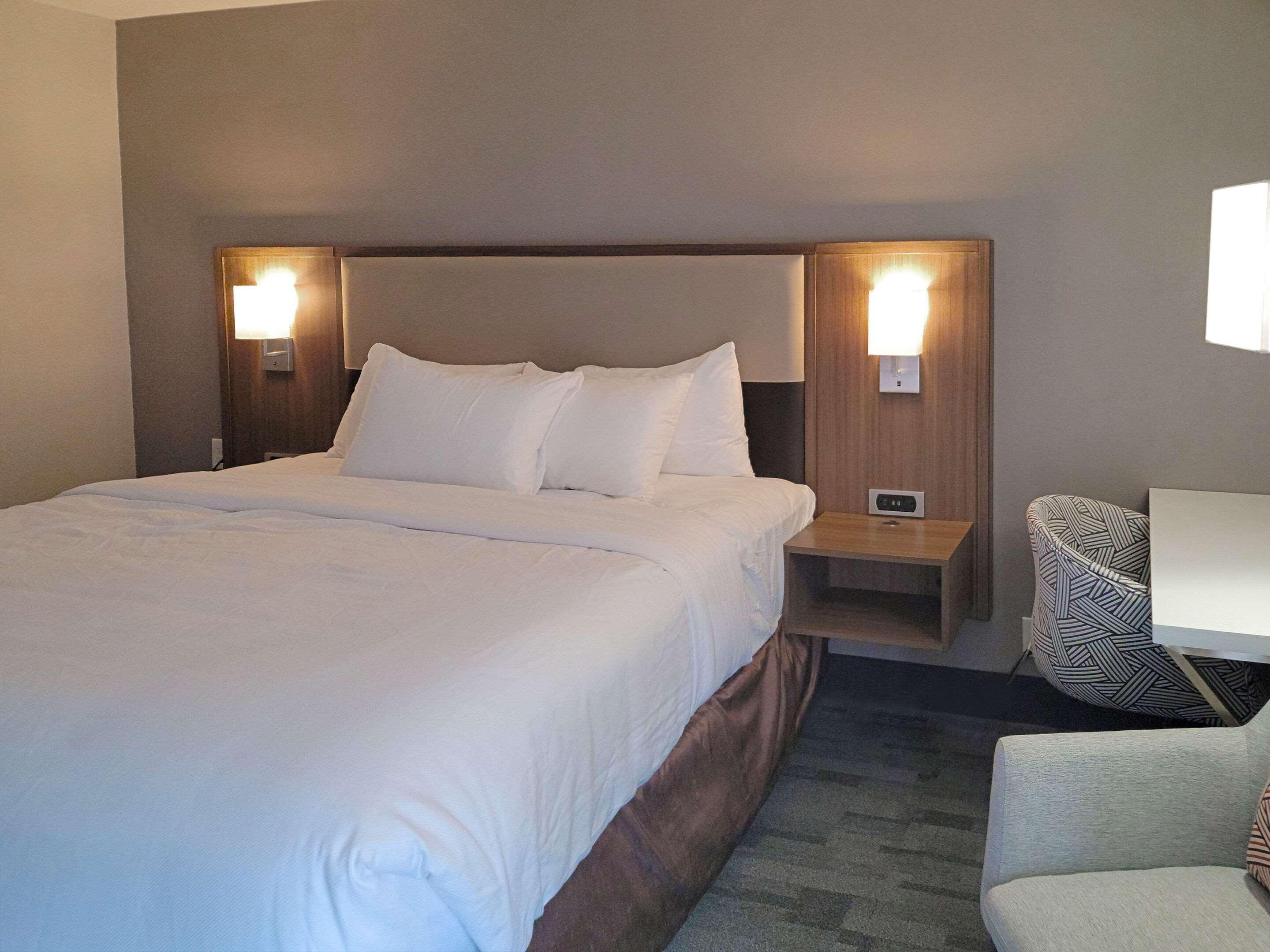 Comfort Inn & Suites Wyomissing-Reading エクステリア 写真