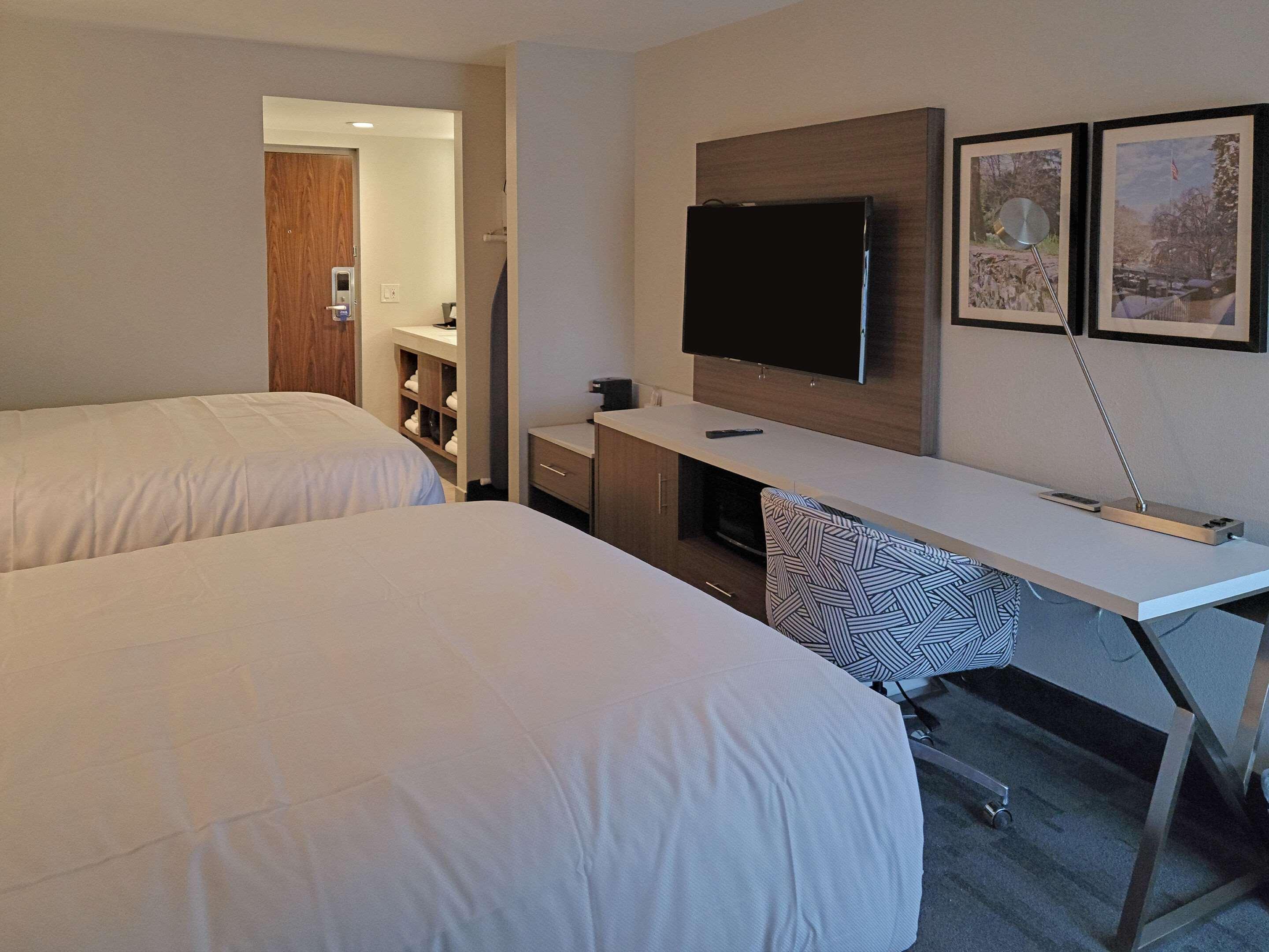 Comfort Inn & Suites Wyomissing-Reading エクステリア 写真