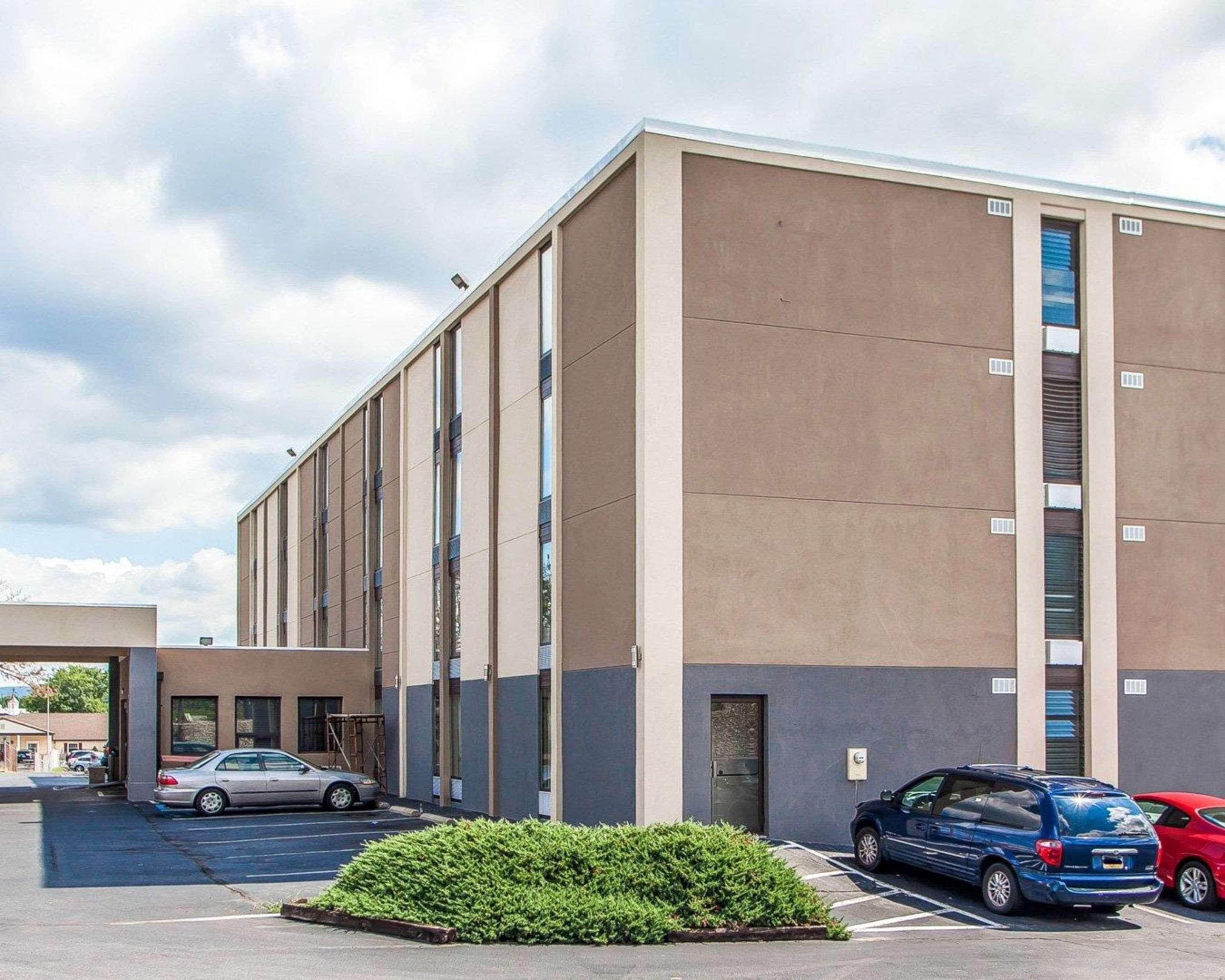 Comfort Inn & Suites Wyomissing-Reading エクステリア 写真
