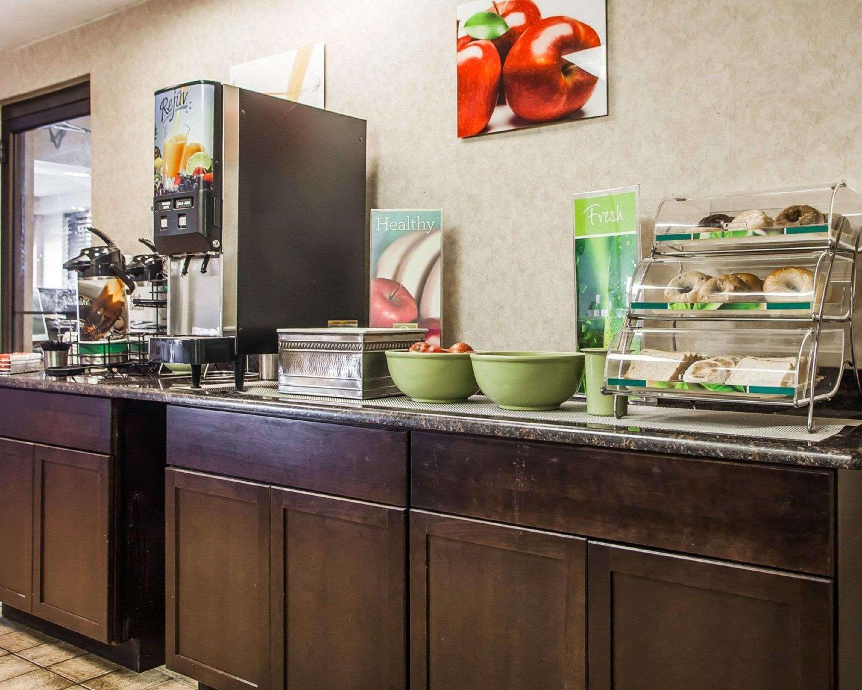 Comfort Inn & Suites Wyomissing-Reading エクステリア 写真
