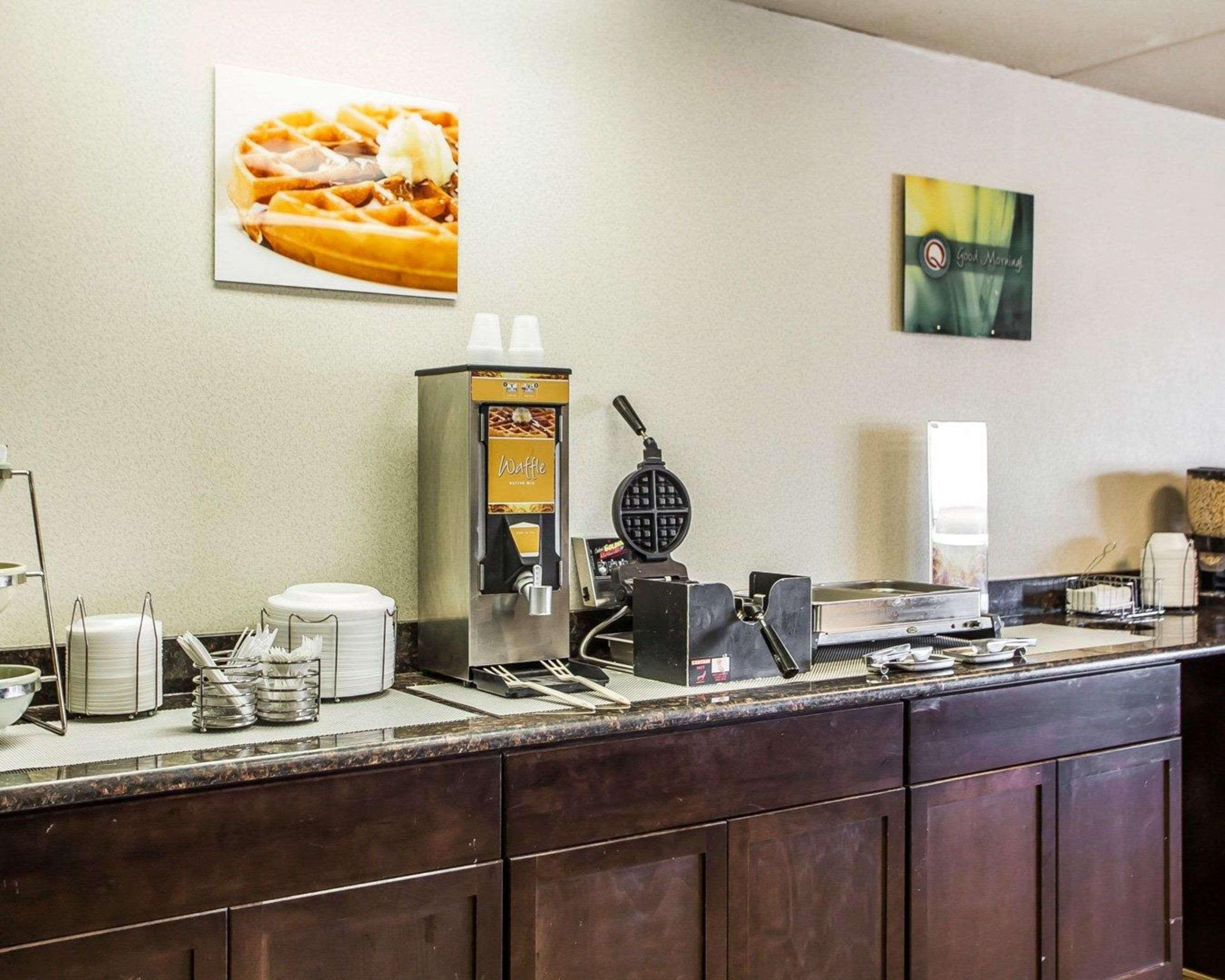 Comfort Inn & Suites Wyomissing-Reading エクステリア 写真