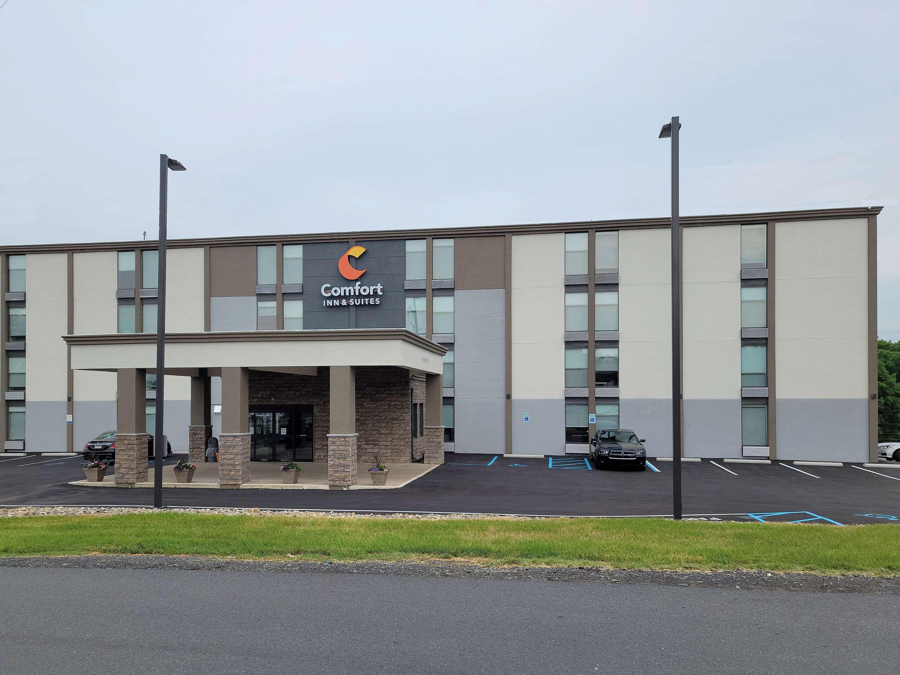 Comfort Inn & Suites Wyomissing-Reading エクステリア 写真